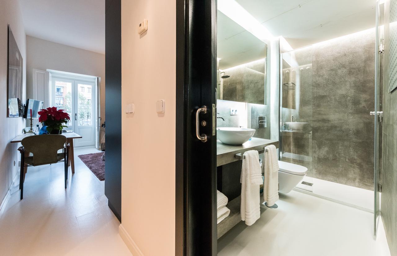 Plaza Santa Ana Apartment Madrid Bagian luar foto