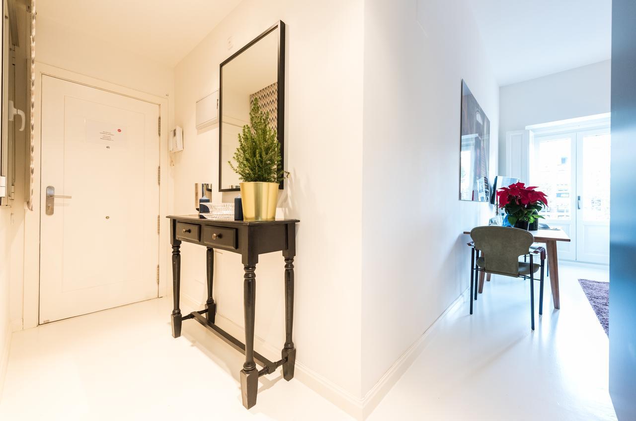Plaza Santa Ana Apartment Madrid Bagian luar foto