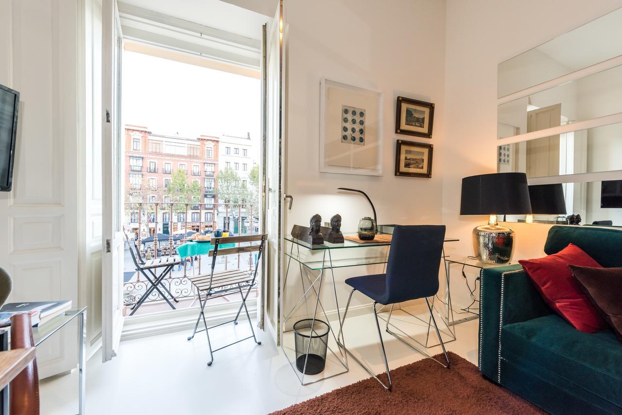 Plaza Santa Ana Apartment Madrid Bagian luar foto