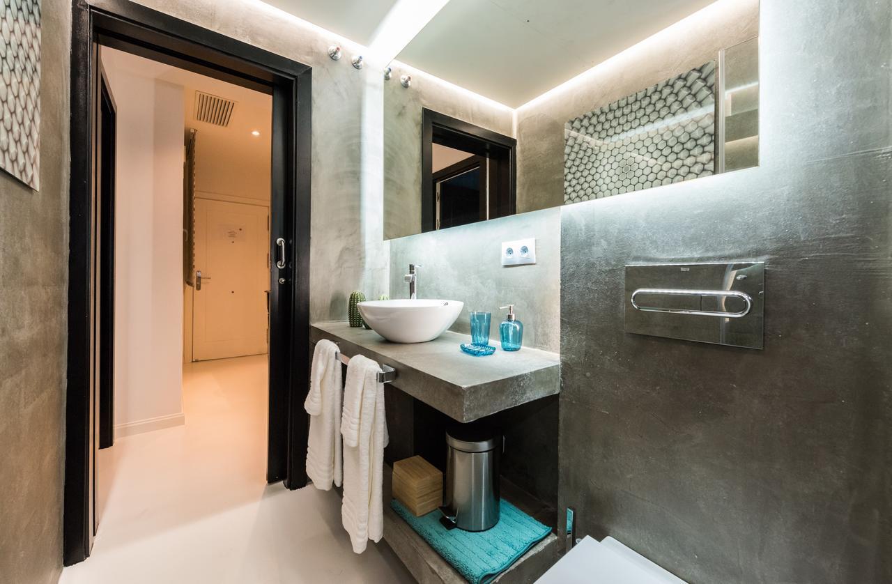 Plaza Santa Ana Apartment Madrid Bagian luar foto