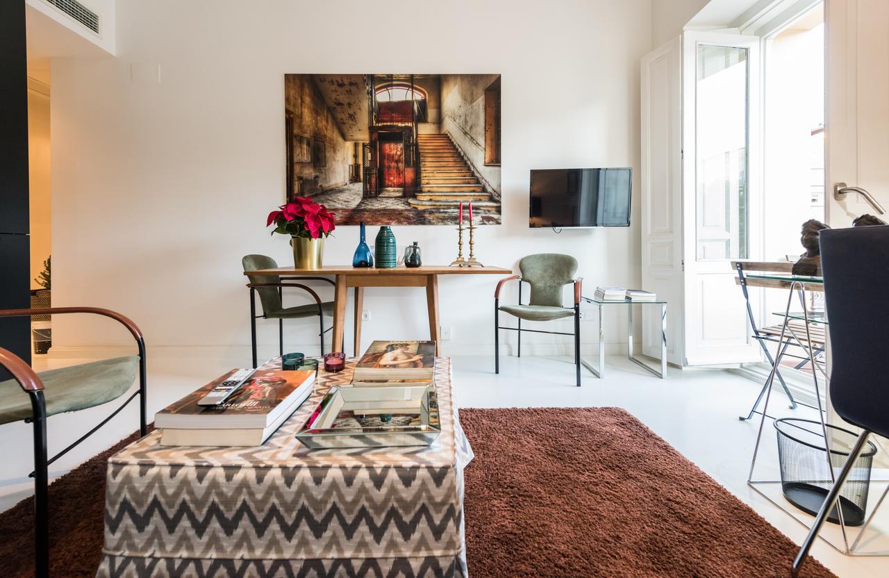 Plaza Santa Ana Apartment Madrid Bagian luar foto